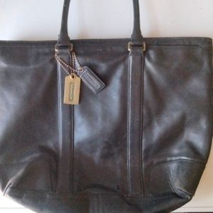 COACH zip top pocket large tote